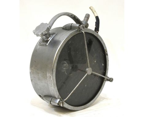An American Fire Service vehicle-mounting search-light, mounted on a swivel bracket, 28 cm Condition Report American by reput
