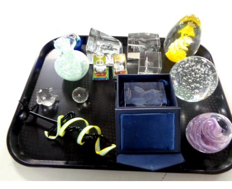 A tray containing assorted glassware to include paperweights, Caithness glass vase, an Art Deco figure, Dancer  