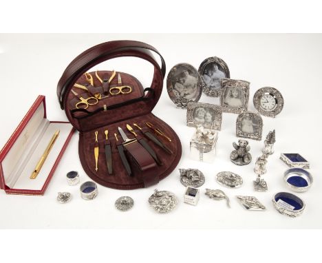 Collection of various items to include: a boxed Must de Cartier gilt metal rollerball pen, a boxed Asprey vanity case, variou