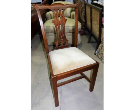 A set of 6 18th/19th century Chippendale style dining chairs with pierced splats and chamfered legs