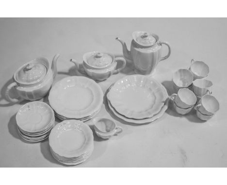 Royal Crown Derby 'Surrey' pattern part tea, coffee and dinner service, comprising eight tea cups, nine saucers, one cream ju