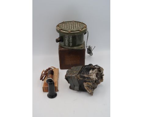 A Circa WW2 Station speaker, part no.5965 99 910-4230, war ministry part 33 52553X. A Bakelite cased universal Avo minor No U