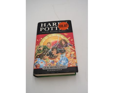 J.K Rowling - Harry Potter and the Deathly Hallows - First Edition