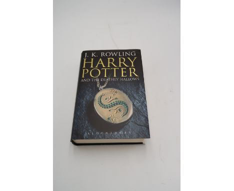 J.K Rowling - Harry Potter and the Deathly Hallows - First Edition, Adult Dust Jacket