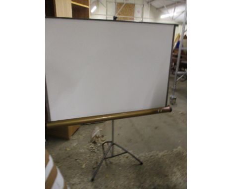 MODERN PROJECTOR SCREEN AND STAND, 130CM WIDE