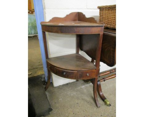 GEORGIAN MAHOGANY TWO-TIER BOW FRONTED CORNER WASHSTAND, 59CM WIDE