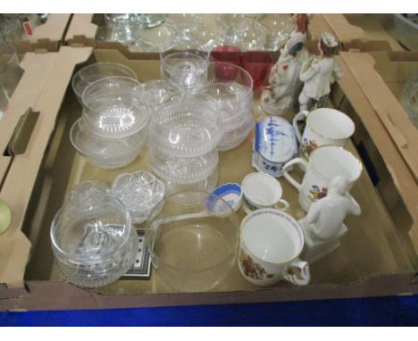 CERAMIC AND GLASS WARES INCLUDING COMMEMORATIVE AYNSLEY MUG AND A ROYAL WORCESTER COMMEMORATIVE CUP 1902 ETC