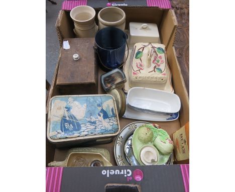 SUNDRY CERAMICS, MANTEL CLOCK, TREEN BOXES AND TIN OF BUTTONS, ETC. 
