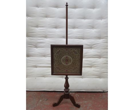 VICTORIAN MAHOGANY EMBROIDERED TAPESTRY FIRE SCREEN 