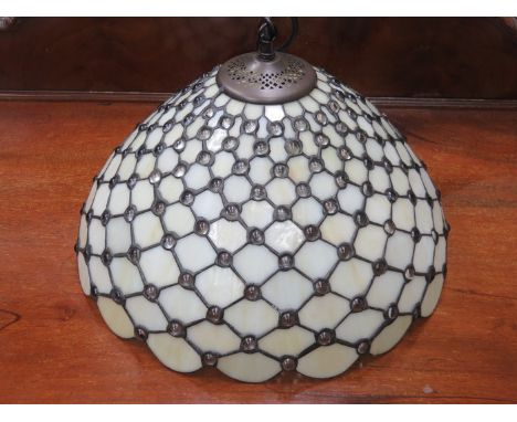 TIFFANY STYLE CEILING LIGHT, DIAMETER APPROXIMATELY 39cm 