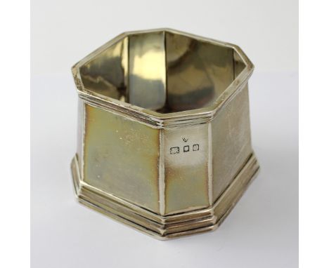 A George V hallmarked silver cigarette lighter holder, engraved to top 'Dunhill Design Reg no.642237', S Mauden & Co, London 
