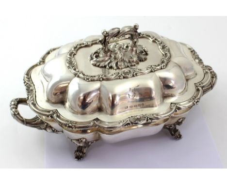 A William IV hallmarked sterling silver entrée dish by SW & Co, with retailer's mark 'Wordley & Mayer' and monogram 'T' for C