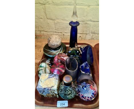 A collection of art glass including Isle of Wight, Caithness, Adrian Sankey etc. Condition:- Isle of wight pieces only, 2 lig