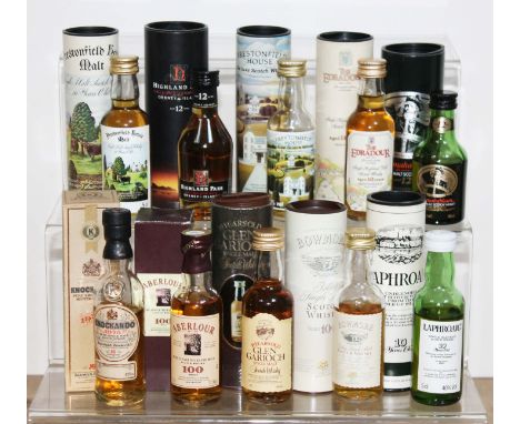 10x boxed scotch whisky miniatures comprising Aberlour 100 proof, Knockando 1975, Prestonfield House De Luxe and assorted ten