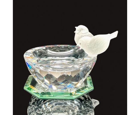 Faceted crystal bird bath with two frosted crystal birds with Swarovski gem-studded eyes perched on its rim. Swarovski acid m