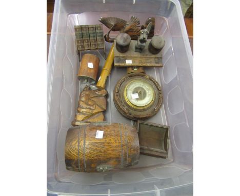 Novelty inkstand mounted with a figure of a Scots terrior, miniature book shelf with four boxes in the form of books, Mauchli