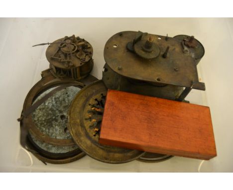 Fusée clock movement, together with a small quantity of other clock parts 