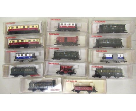 Small quantity of various Fleischmann Piccolo rolling stock and passenger carriages, in original boxes 