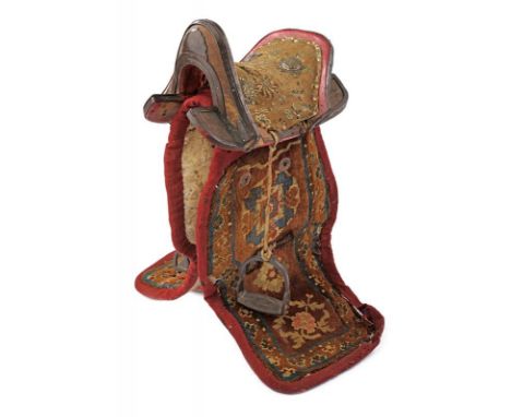 dating: 19th Century provenance: China, Wooden structure, the seat covered with light-brown silk, richly decorated with seams