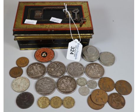 Tin box comprising assorted coinage to include: five Victorian Crowns, other silver coins, vintage brooch etc. (B.P. 21% + VA