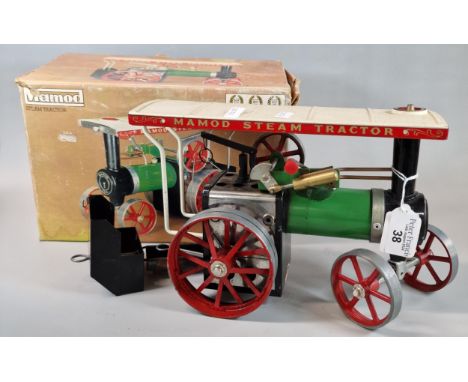 Mamod Live Steam model steam tractor/traction engine with canopy in original box.  (B.P. 21% + VAT)