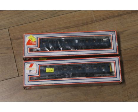 Two 00 gauge Lima coaches, 205138W (boxed)