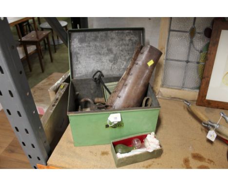 Mixed lot of tools in a steel box with a veterinary use 