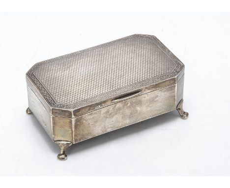A George V silver trinket box by Walker &amp; Hall, 11.5cm, 6.5 oz. but with fitted interior