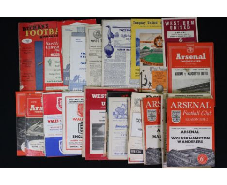 1950s, a collection of approx. 103 football programmes spanning the entire decade, a wide variety of clubs, to include Manche