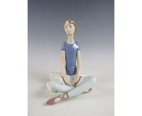 A Lladro figurine of a ballerina 