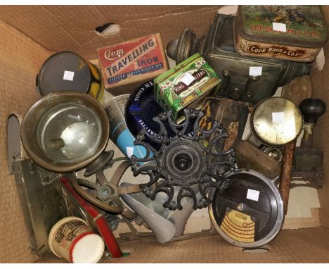 A quantity of collectables including vintage lamps 