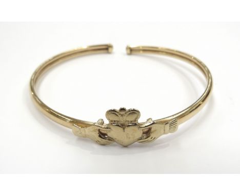 A 9ct gold Claddagh cuff bangle, 6.5g