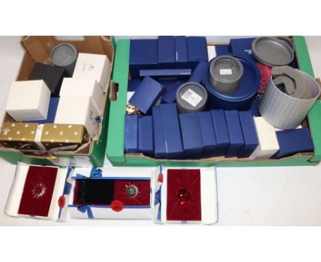 Large collection of Swarovski and other crystal ornaments, mostly boxedShipping POA https://www.bradleys.ltd/quotation-reques