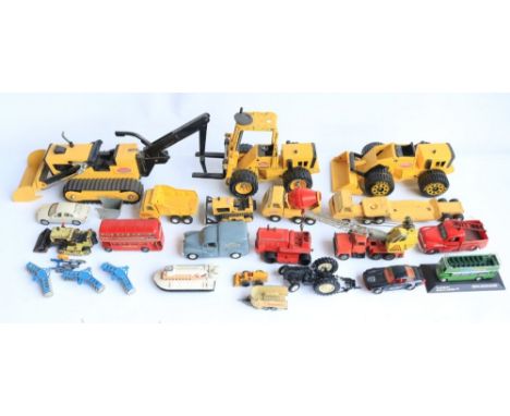 Mixed collection of unboxed diecast model vehicles including vintage examples from Corgi, Dinky, Matchbox, a quantity of mili
