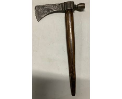 North American style tomahawk/ceremonial peace pipe, shell design shaft, L31.5cmShipping £38.00 plus vat (UK Only)