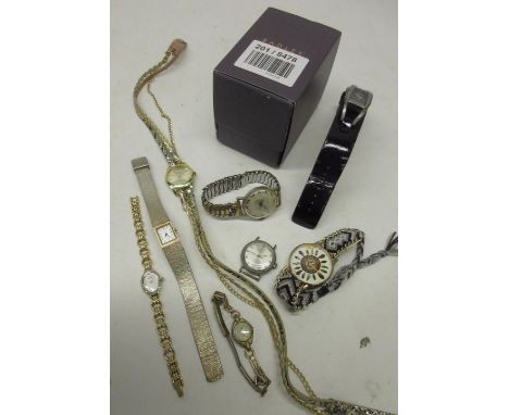 Timex stainless steel wristwatch, signed sunburst silver Arabic dial with centre seconds, signed snap on case back, D30.6mm a