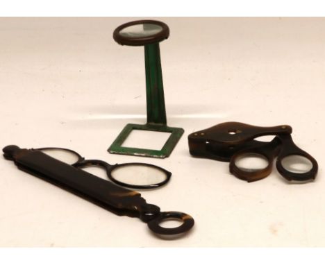 Magnifying loops, incl. a Lorgnette, a magnifying loop and a horn double magnifying loopShipping POA  https://www.bradleys.lt