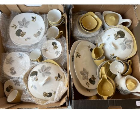 Large collection of Midwinter Stylecraft tableware, decorated with acorns and hazelnutsShipping POA  https://www.bradleys.ltd