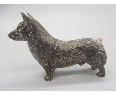 ER.II hallmarked Sterling silver model of a Corgi by Edward Barnard and Sons Ltd., London, 1975, H6cm, 3.74gShipping £23.00 p