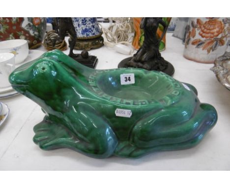 CERAMIC FROG SHAPED ASHTRAY