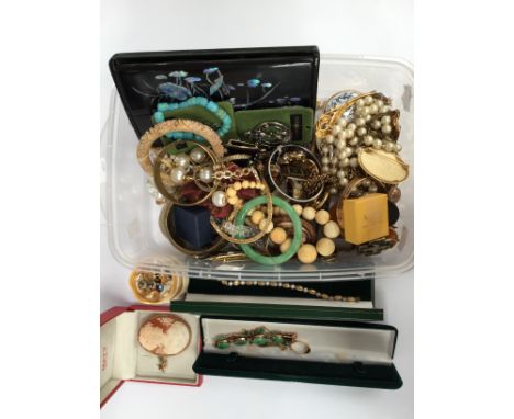 A box of assorted costume jewellery, including yellow metal, jade, ivory, Dunhill lighter etc (1 box)