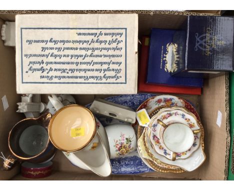 Royal Crown Derby boxed Robin, boxed trinkets, with Moorcroft (seconds) trinket, Abbeydale, Maling, Limoges, Crown Derby Tyg,