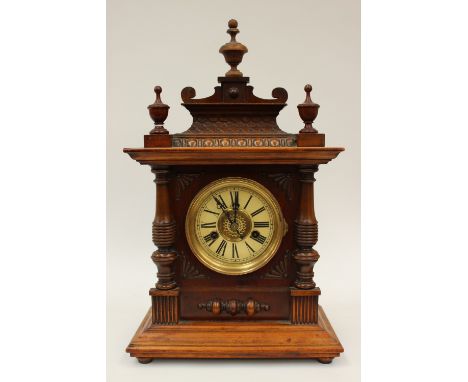  Late 19th century German eight day mantle clock