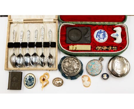 A collection of items to include a white metal snuff box, with engraved  'Pinch my sides and take a pinch' (possibly late Geo