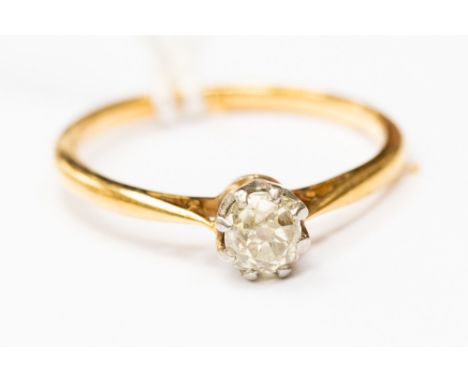  A diamond solitaire ring 18ct gold ring, the round old cut diamond weighing approx 0.33 carat , size O, with a total gross w