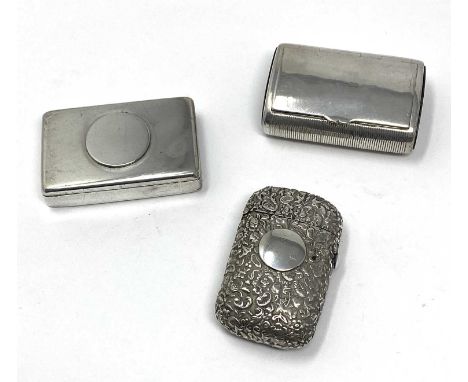 THREE VICTORIAN SILVER VESTA CASES, WRIGHT & DAVIES, LONDON, 1878 one plain rectangular with roundel to top sliding back to r