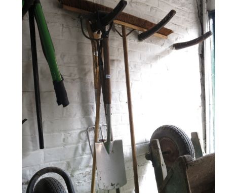 STAINLESS STEEL SPADE AND FORK