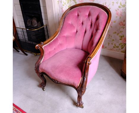 VICTORIAN SHOW FRAME BUTTON BACK ARM CHAIR ON BRASS CASTERS