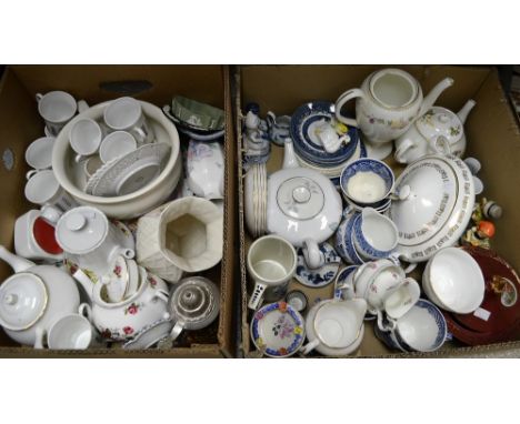 Ceramics - a willow pattern part tea service; a Royal Tuscan lidded tureen; Aynsley vase; a quantity of tea pots, etc.