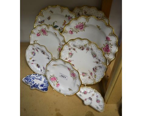 A Royal Crown Derby Royal Pinxton Roses pattern shaped circular dinner, dessert and tea plate, first quality; a Royal Crown D